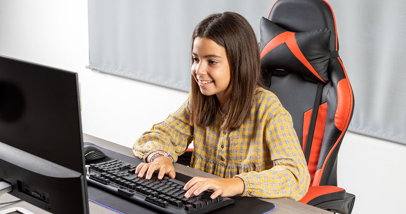 Las mejores sillas 'gaming' y de oficina para pasar horas delante del  ordenador